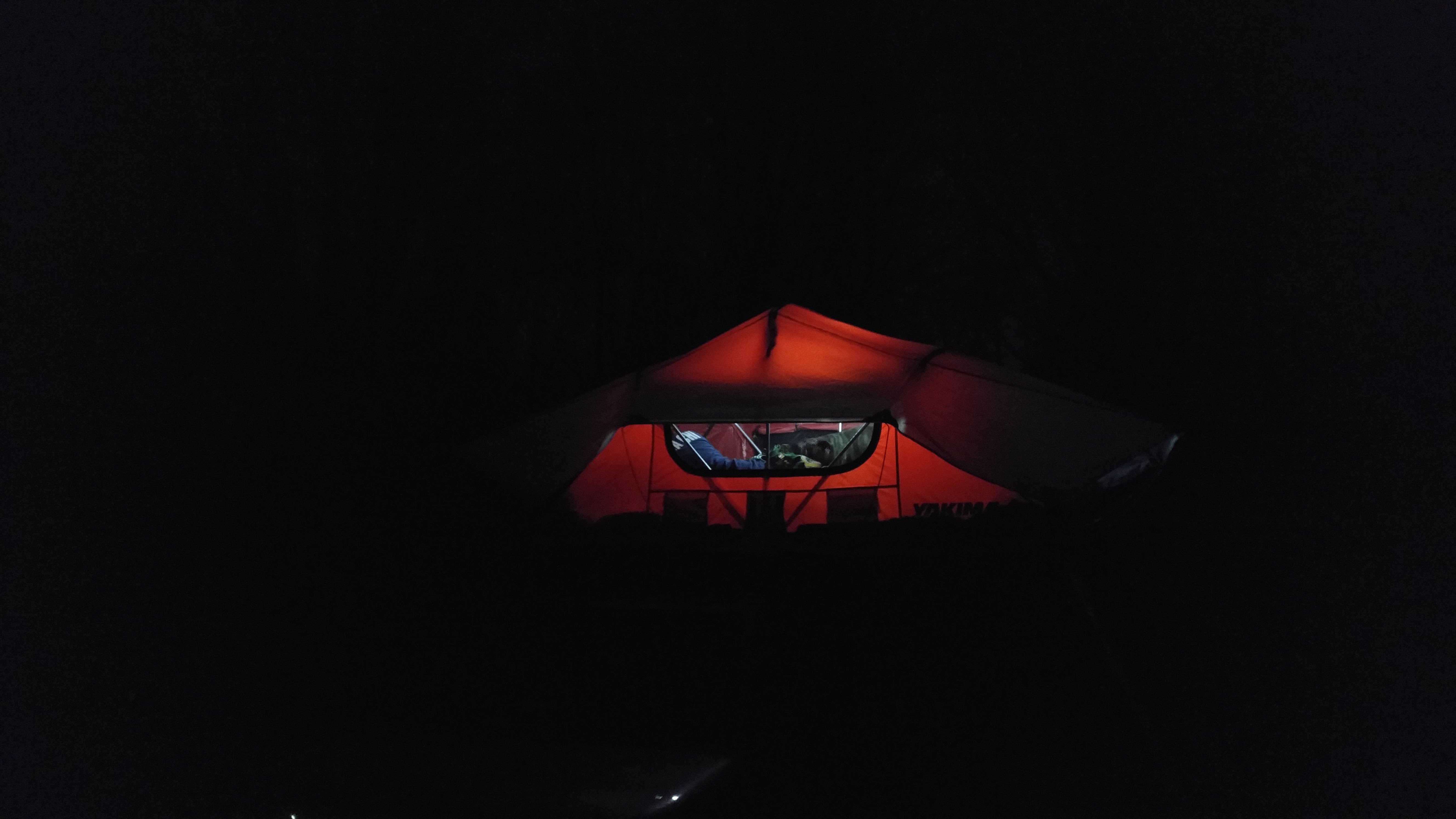 Yakima SkyRise glowing red at night